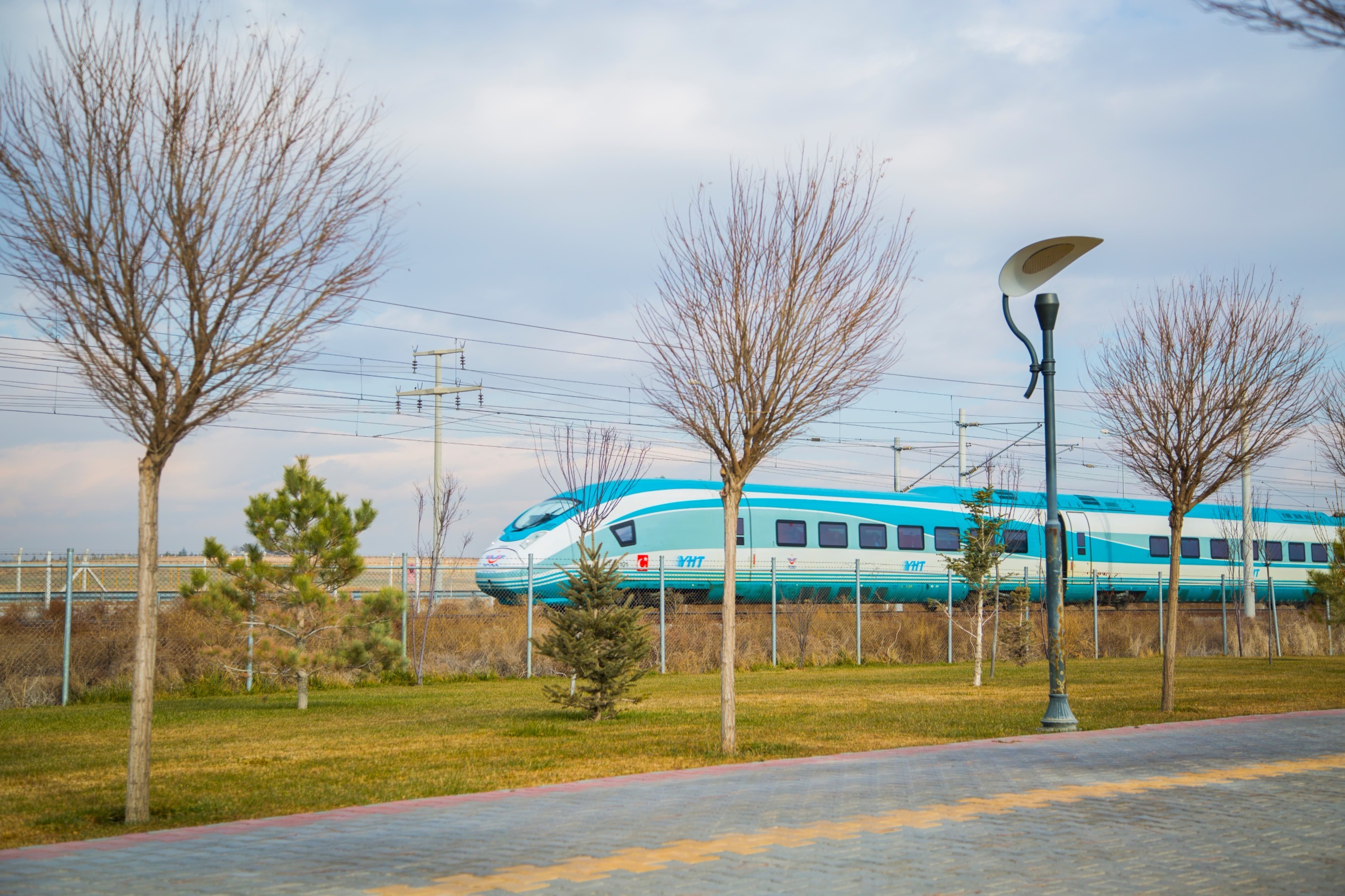 Ara Tatilde Yüksek Hızlı Tren Seferleri Artıyor