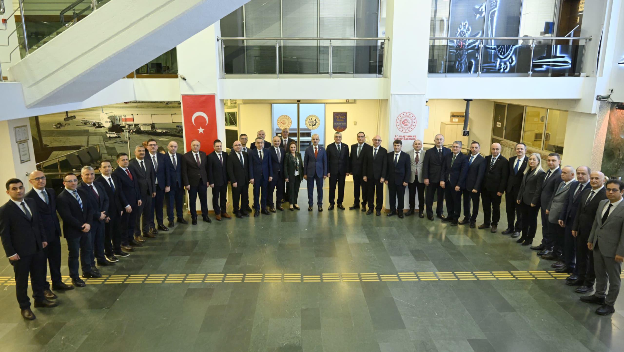 2024'te Türkiye'nin Denizcilik Başarısı: 5 Bin Gemi Denetlendi